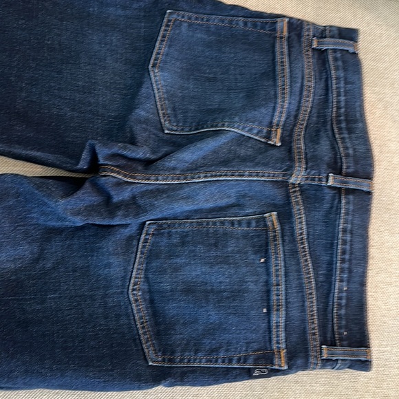 Vineyard Vines Dark Wash Jeans size 30x30. RN 134578 - Picture 5 of 6